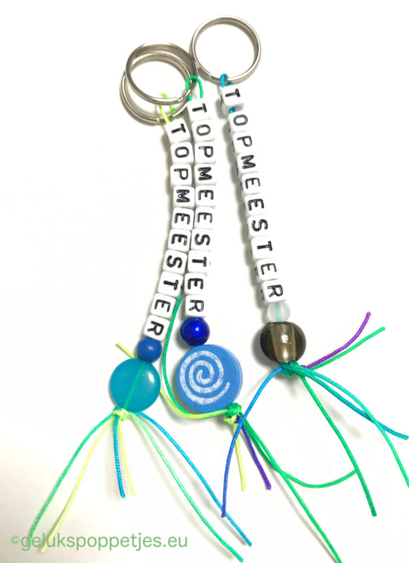 Hängende Hänger von handgemaakten Gelukspoppetjes