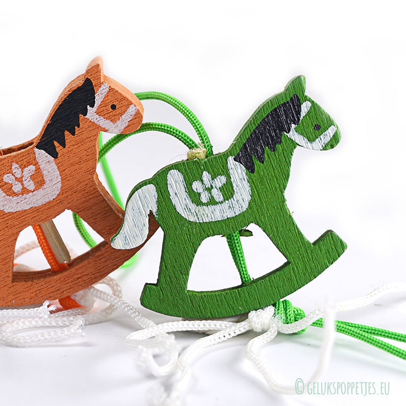 Gelukspoppetje hobbelpaard